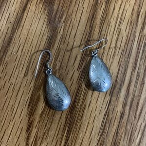 Vintage western tear drop dangly earrings